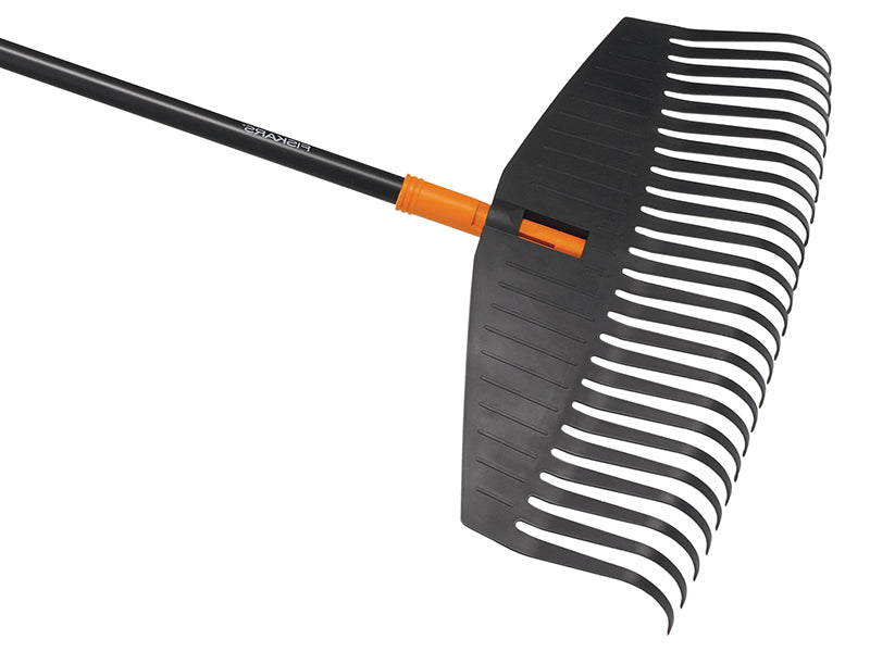 Fiskars FSK1003465 Solid™ Leaf Rake - Large